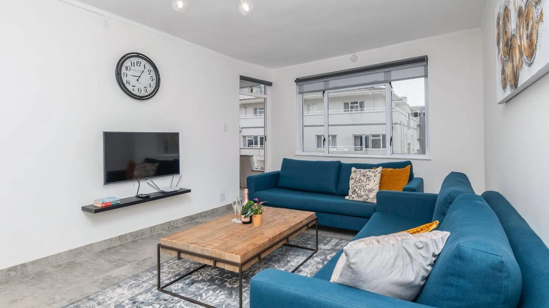 Modern Coastal Apt In Sea Point Cape Town 0*,  South Africa