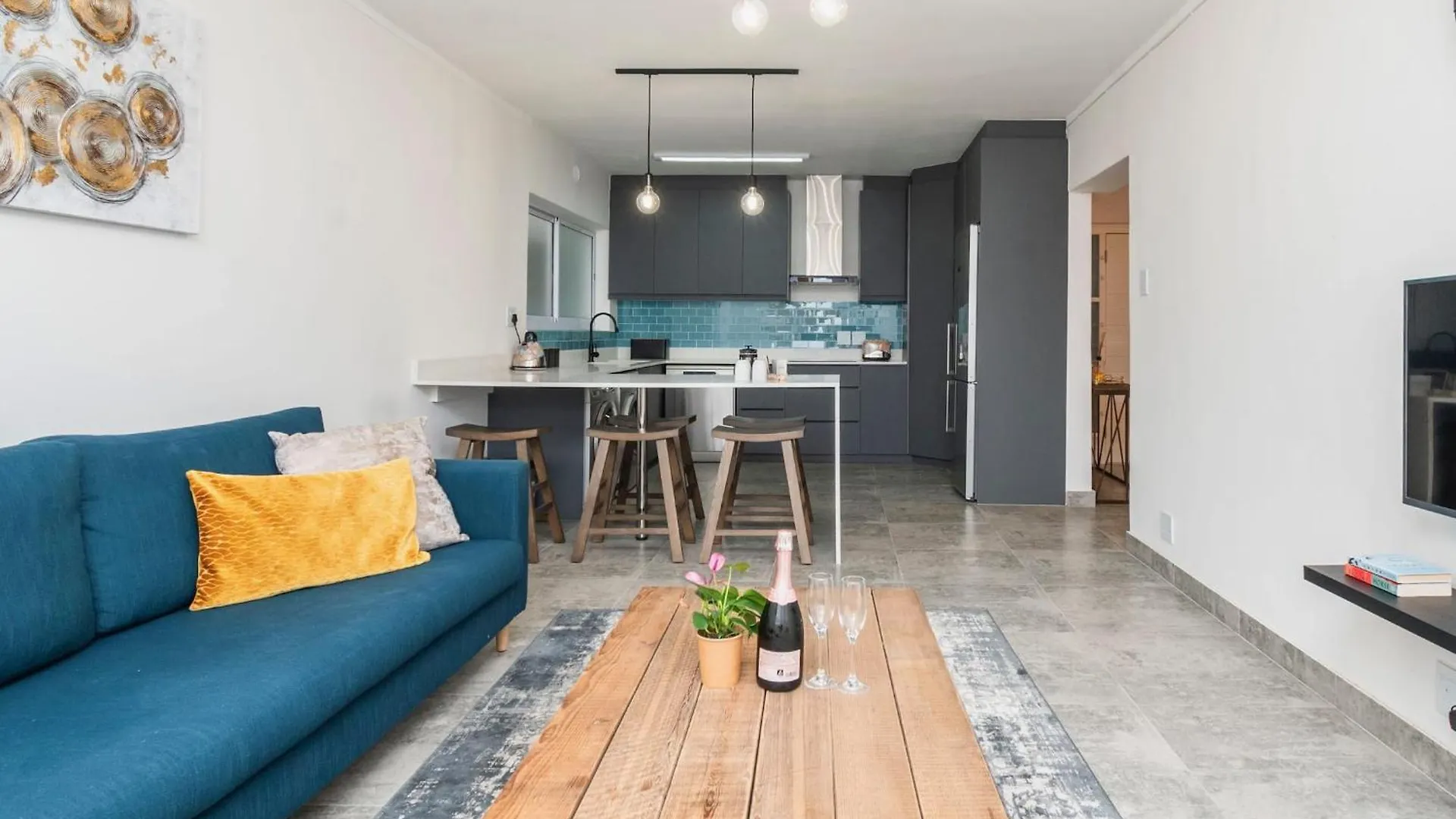 Apartment Modern Coastal Apt In Sea Point Cape Town South Africa