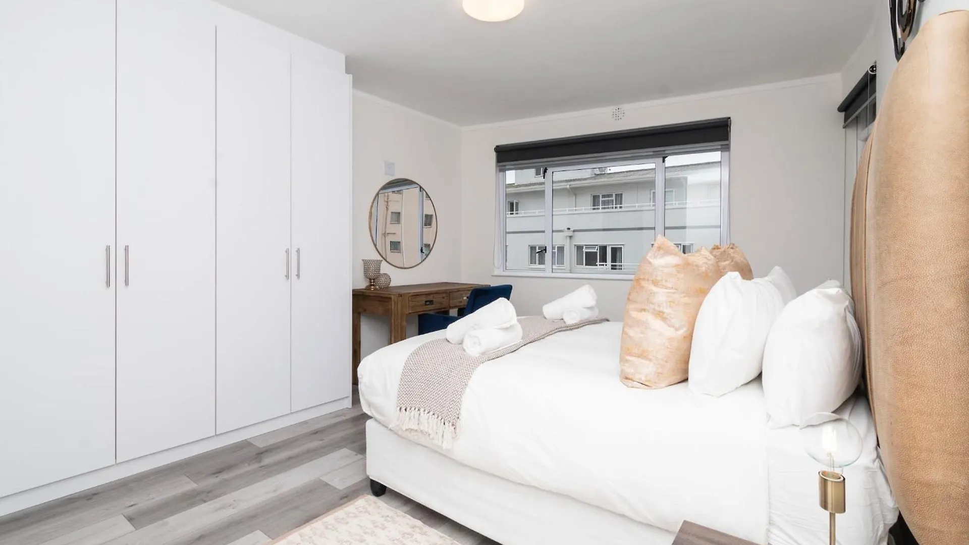 Modern Coastal Apt In Sea Point Cape Town 0*,