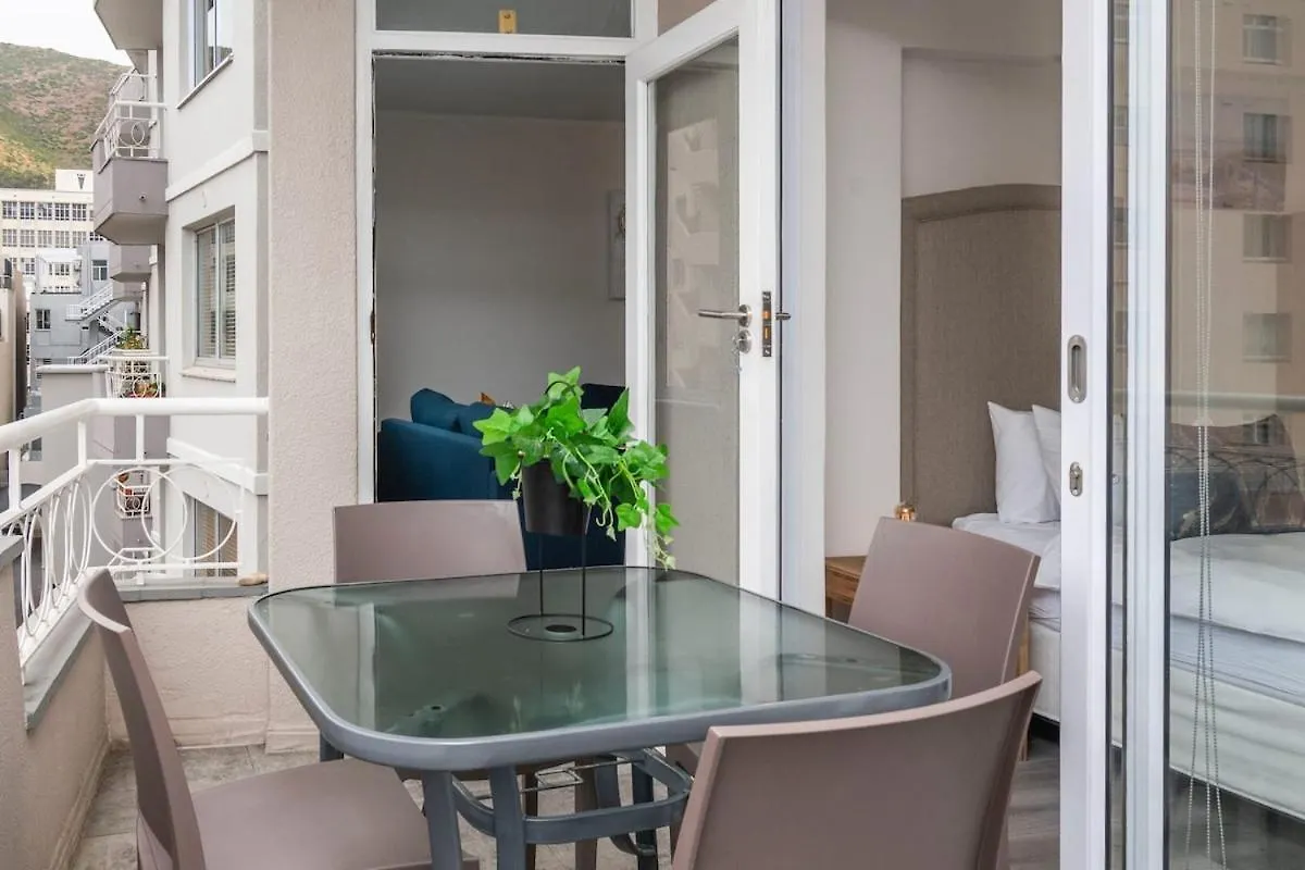 Modern Coastal Apt In Sea Point Cape Town