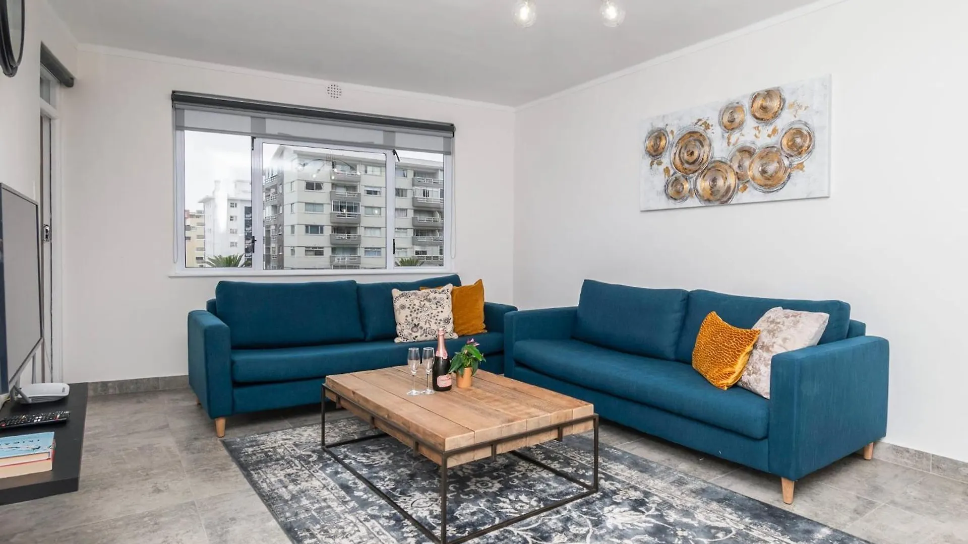 Apartment Modern Coastal Apt In Sea Point Cape Town