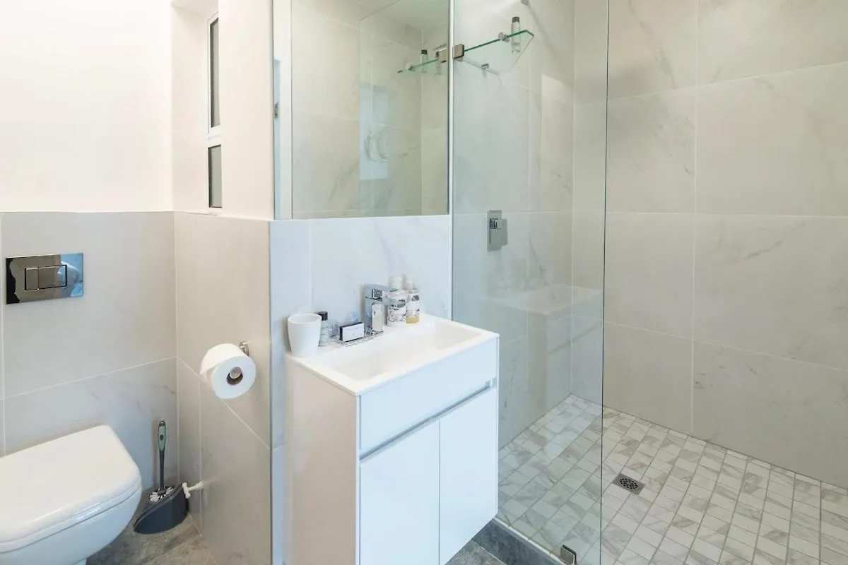 Modern Coastal Apt In Sea Point Cape Town 0*,  South Africa