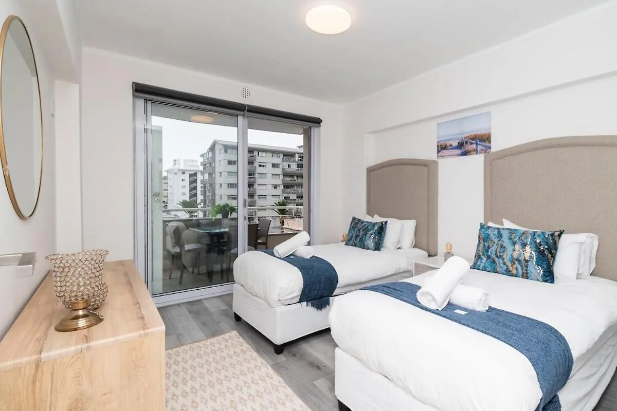 Apartment Modern Coastal Apt In Sea Point Cape Town