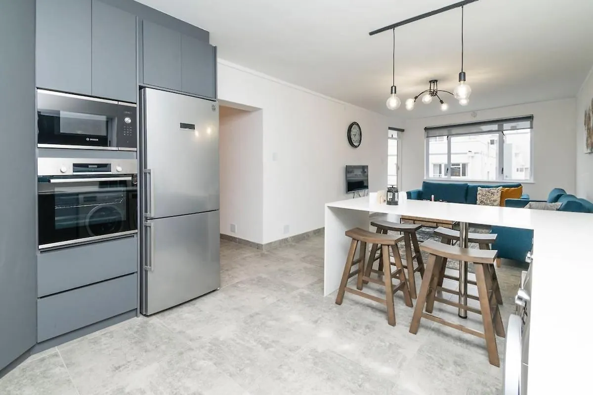Apartment Modern Coastal Apt In Sea Point Cape Town South Africa