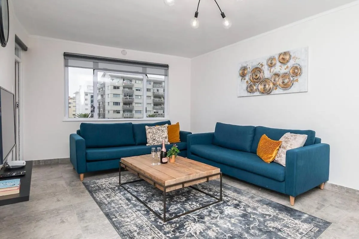Apartment Modern Coastal Apt In Sea Point Cape Town